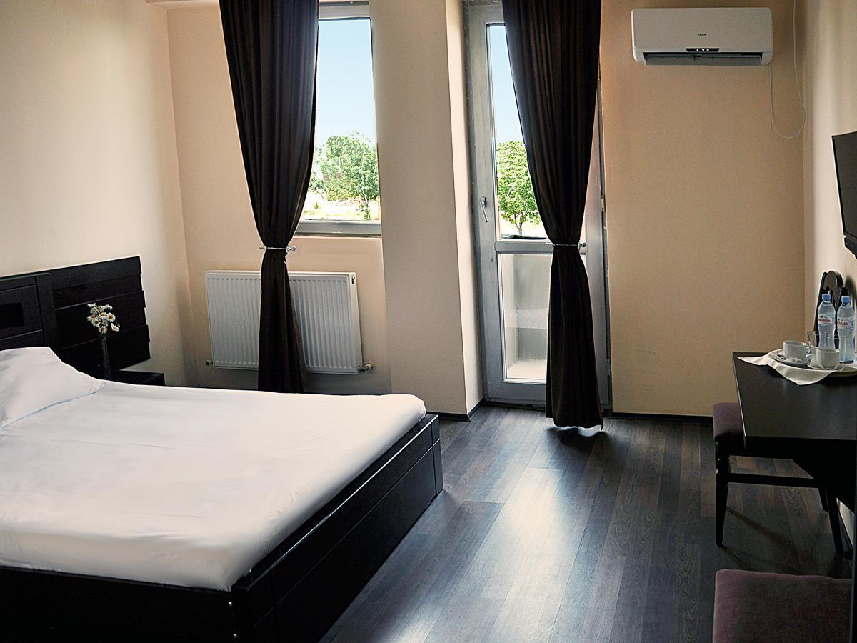 Grand Hotel Tbilisi Exterior foto
